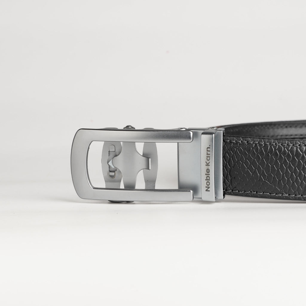 The Noble Linea Black | Made to Fit You Perfectly